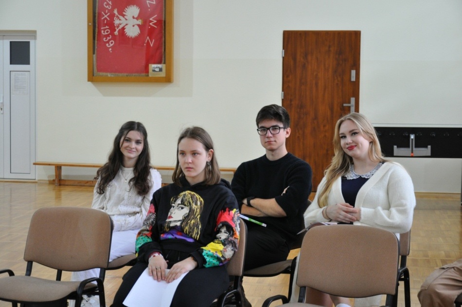 Konkurs pieśni patriotycznej i poezji śpiewanej w I Liceum Ogólnokształcącym w Kolnie